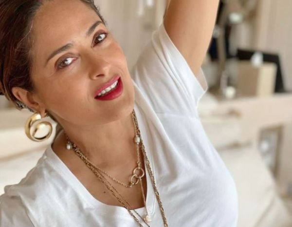 Σάλμα Χάγιεκ: Συγκλονίζει μιλώντας για την μάχη της με τον κοροναϊό