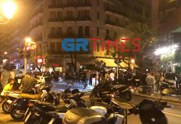 Θεσσαλονίκη: Εικόνες συνωστισμού στο κέντρο της πόλης – Παρέμβαση της αστυνομίας