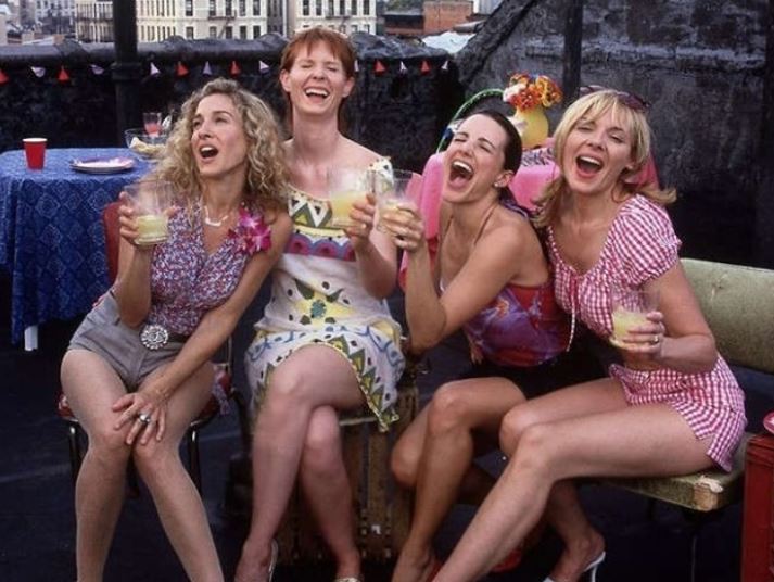 Sex and the City: Η Σάρα Ραμίρεζ στον πρώτο non binary χαρακτήρα της σειράς