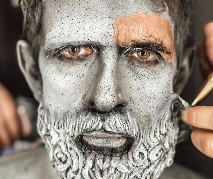 Παγκόσμια Ημέρα Πολιτισμού: Διάσημοι έλληνες ηθοποιοί μεταμορφώνονται σε αγάλματα