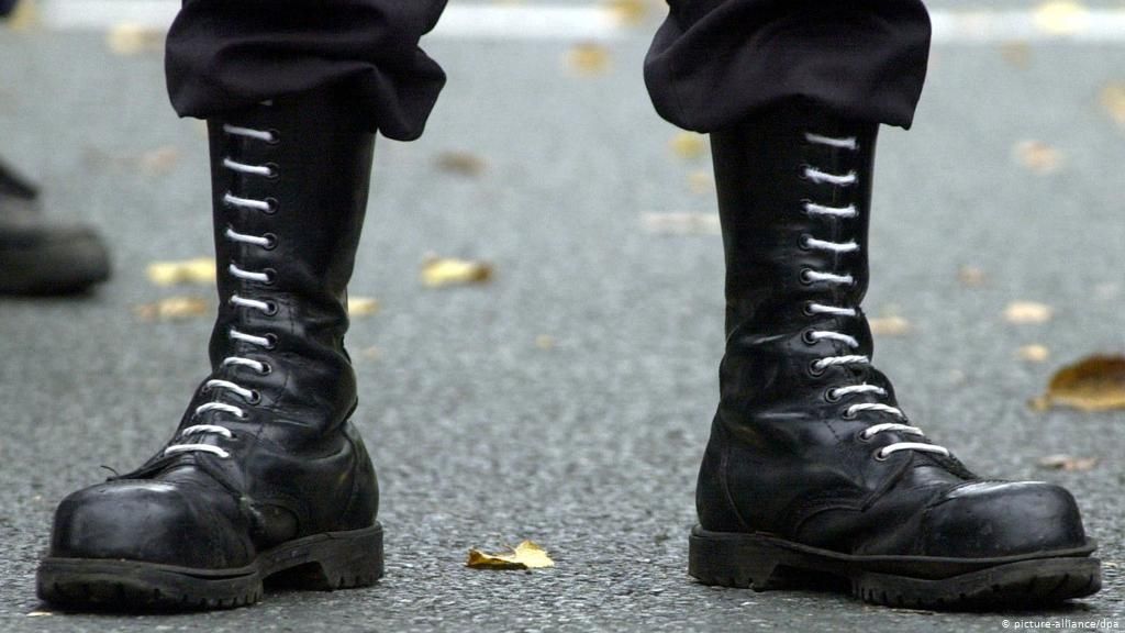 Σερβία: Η πανδημία του κοροναϊού ενισχύει την έξαρση του ακροδεξιού εξτρεμισμού