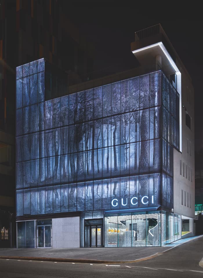 Το νέο κατάστημα Gucci στην Σεούλ εμπνέεται από τα παραδοσιακά σπίτια της Κορέας.