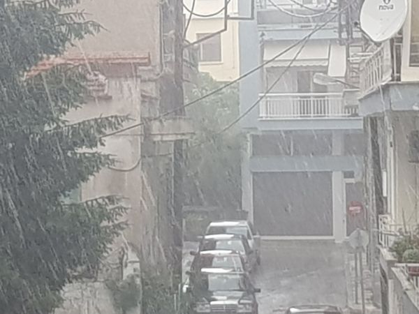 Καιρός: Σφοδρή καλοκαιρινή καταιγίδα σε περιοχές της Δυτ. Μακεδονίας – Χαλαζόπτωση στην Κοζάνη