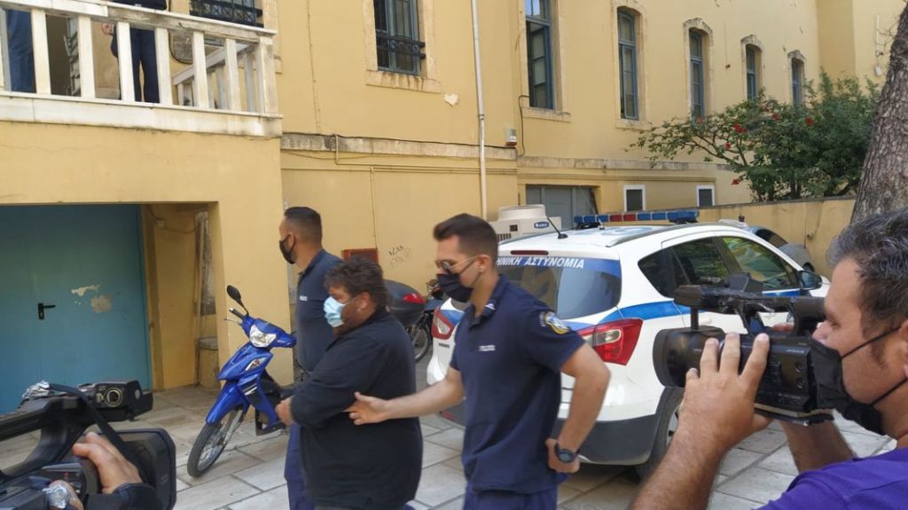 Χανιά: Στον ανακριτή ο κτηνοτρόφος που φέρεται να βίαζε 14χρονη – Πώς αποκαλύφθηκαν οι πράξεις του