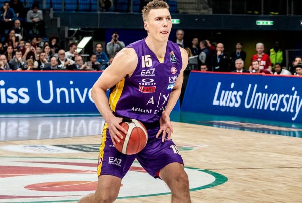 «Σε προχωρημένες συζητήσεις με Ταρζέφσκι η Μπαρτσελόνα»