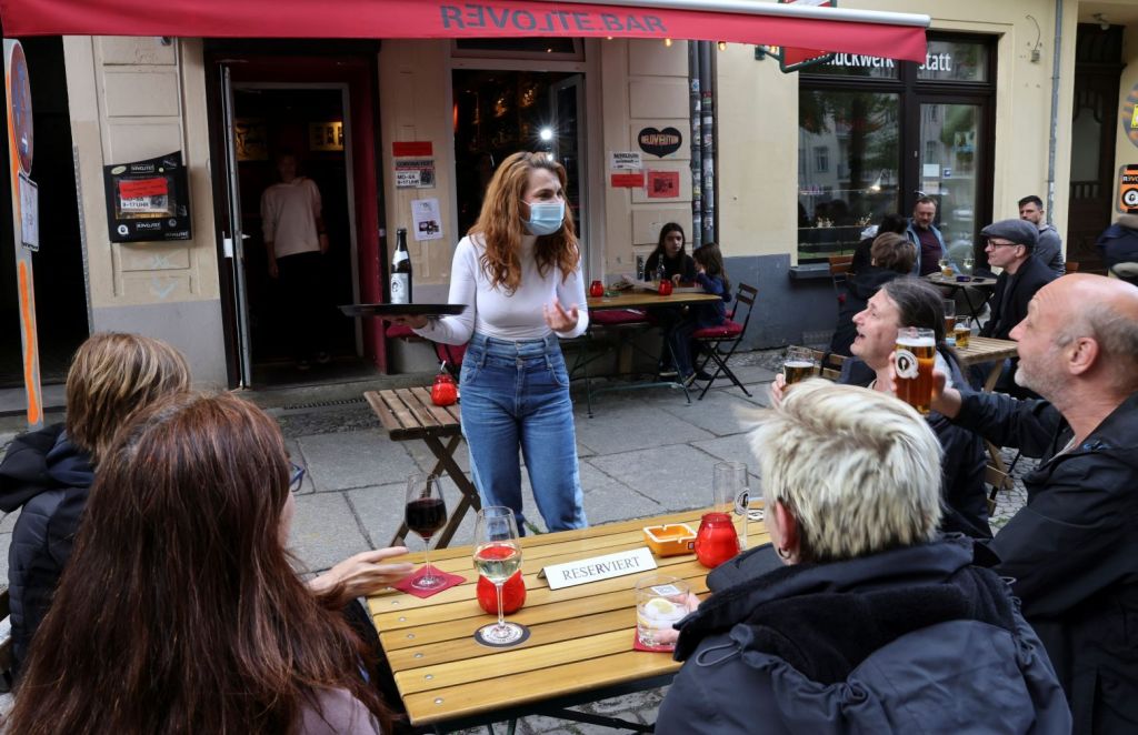 Έρευνα: Οι γυναίκες δούλεψαν περισσότερα κατά την κρίση της πανδημίας