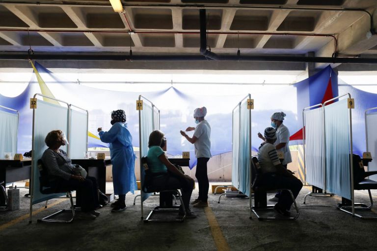 Ο υποχρεωτικός εμβολιασμός «θα ενίσχυε το αντεμβολιαστικό κίνημα»