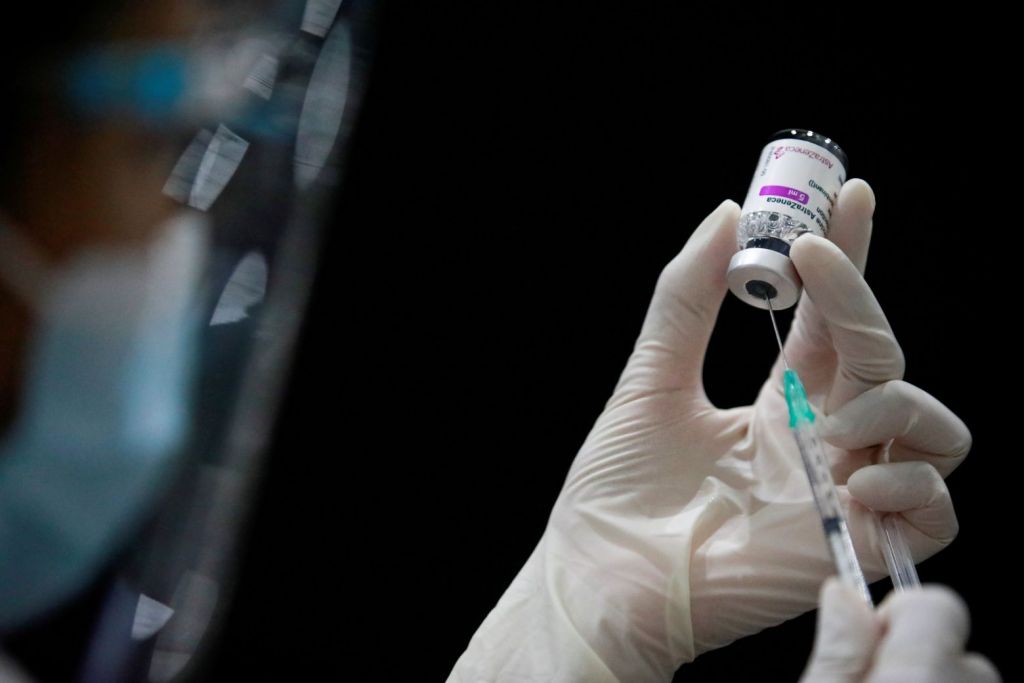 Κοροναϊός: Εμβόλιο από τα 16 αποφάσισε το Βέλγιο