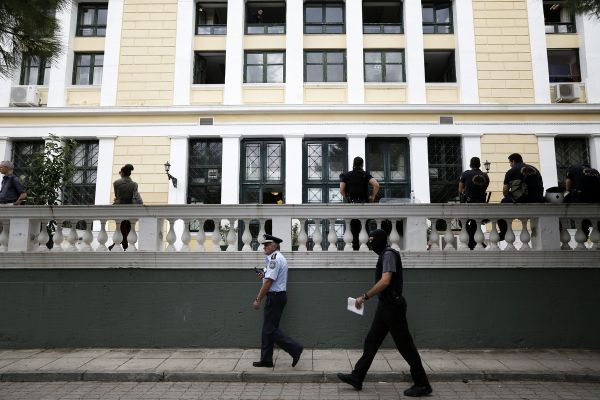 Κώτσηρας: Αυστηροποίηση των ποινών προβλέπει ο νέος Ποινικός Κώδικας – «Κόβεται» το βραχιολάκι για ειδεχθή εγκλήματα