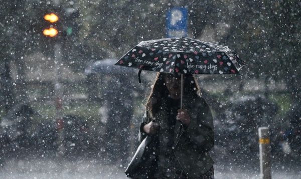 Καιρός: Γιατί θα υπάρξουν χαλαζοπτώσεις αυτή την εβδομάδα στην Ελλάδα εν μέσω καλοκαιριού