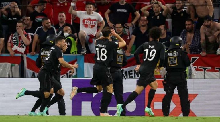 Λυτρώθηκε στο φινάλε η Γερμανία (2-2)