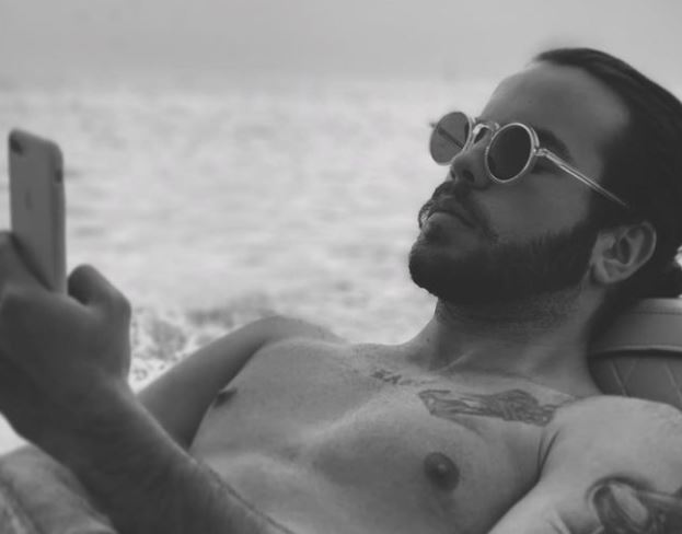 Άγγελος Λάτσιος: Το νέο post μετά τη γυμνή φωτό που έσπασε το Instagram