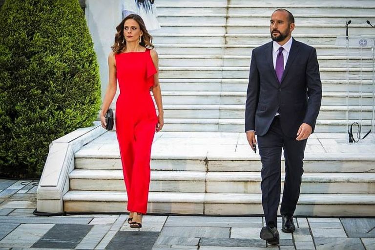 Το room service και ο Τζανακόπουλος