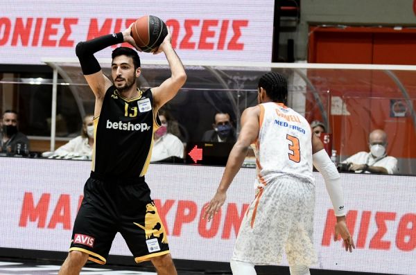 Νίκη του Προμηθέα (77-73)