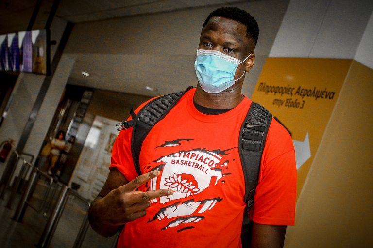 Ολυμπιακός: Στην Αθήνα ο Φαλ