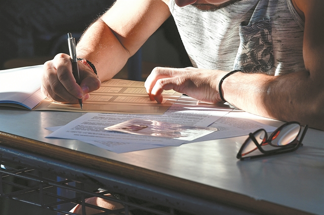 Πανελλαδικές 2021: Συνεχίζονται την Πέμπτη με Άλγεβρα για τους υποψηφίους των ΕΠΑΛ