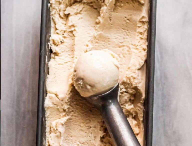 Σπιτικό παγωτό με τρία υλικά χωρίς παγωτομηχανή