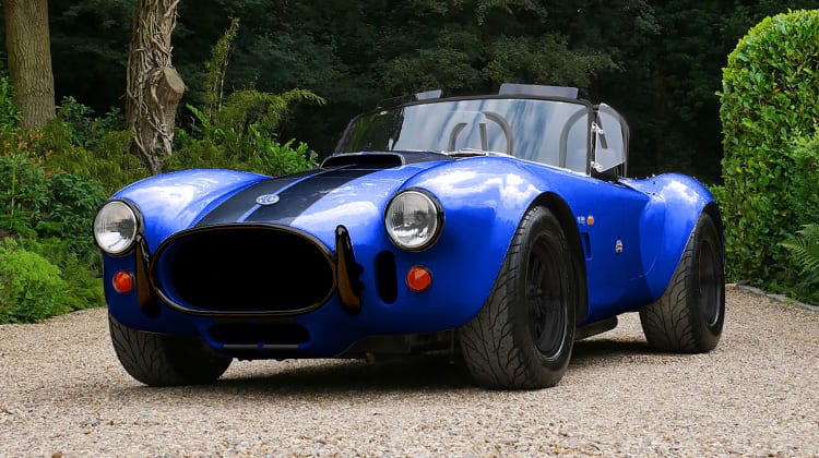 AC Cobra Series 4: Του ’60 οι -ηλεκτρικοί- εκδρομείς….