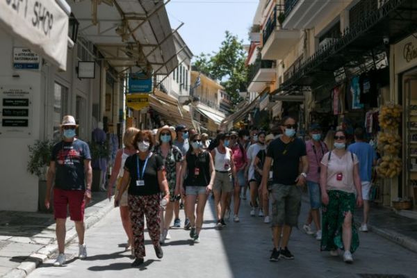 Κοροναϊός: Στήθηκε το πρώτο τείχος ανοσίας – Η αγωνία των ειδικών αν θα αντέξει σε κρούσματα και μεταλλάξεις