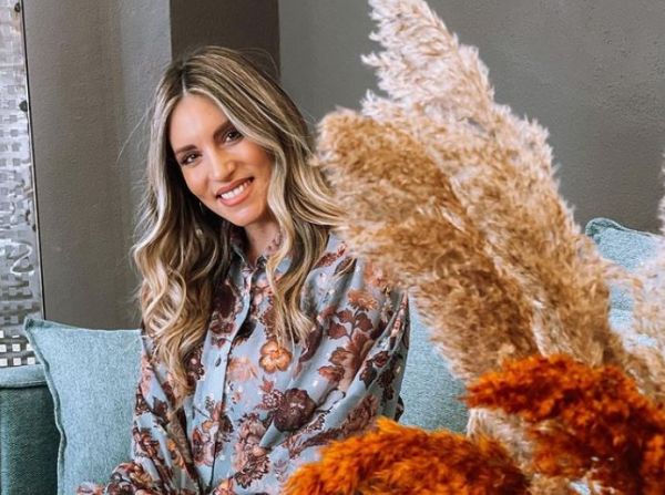 Αθηνά Οικονομάκου: Στο κλαμπ των εμβολιασμένων μετά τον τοκετό