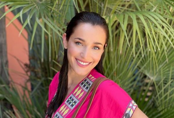 Κάτια Ζυγούλη: Καλοκαιρινές βουτιές με τις κόρες της