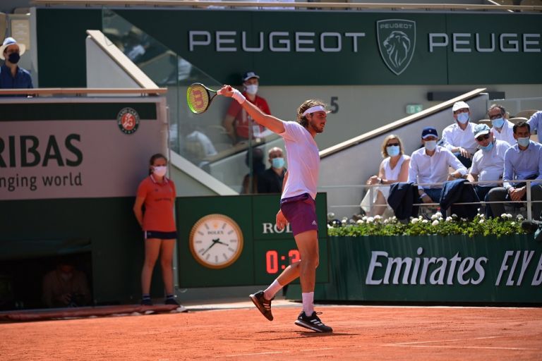 Ο πόντος που έστειλε τον Τσιτσιπά στον τελικό του Roland Garros (vid)