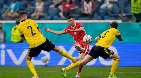Σουηδία – Πολωνία: Το 2-0 του Φόρμπεργκ και η απάντηση του Λέβα (vids)