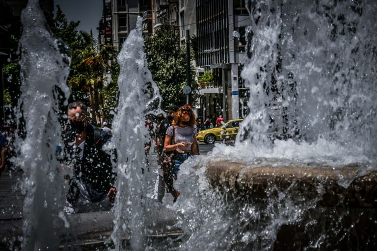 Κοροναϊός: Πρώτη στα κρούσματα η Αττική - Μπροστά ο Πειραιάς από τη Θεσσαλονίκη