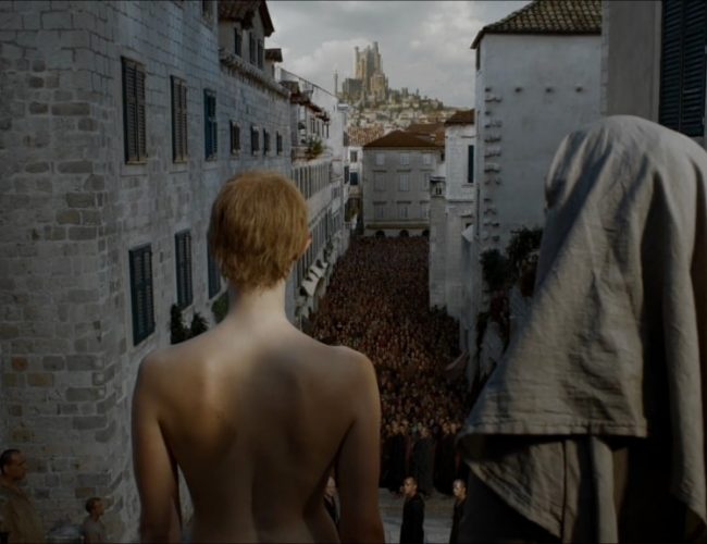 ΗΠΑ: Τις γιούχαραν σε στυλ Game of Thrones μετά τα ομοφοβικά τους σχόλια