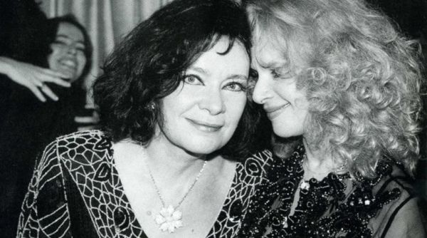 Κώστας Καζάκος: Απίστευτες αποκαλύψεις για την κόντρα Βουγιουκλάκη – Καρέζη και τον Δημήτρη Παπαμιχαήλ