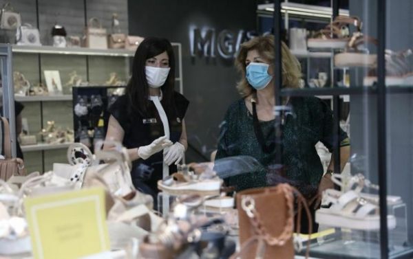 Διευρύνεται η λίστα καταστημάτων και επιχειρήσεων που θα λειτουργούν τις Κυριακές