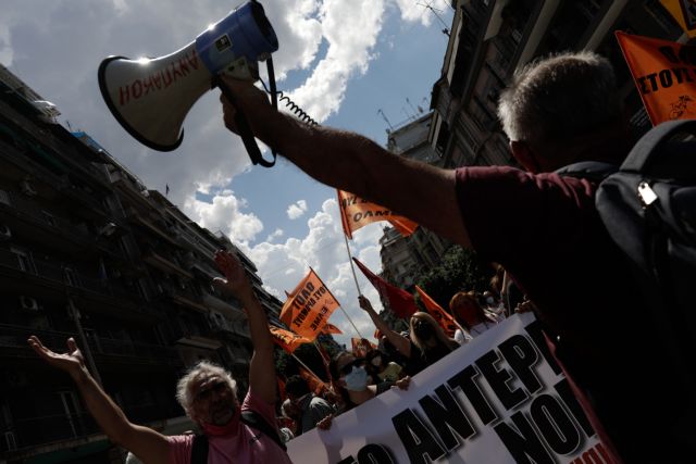 Μεγαλειώδης η συγκέντρωση κατά του νέου εργασιακού, ηχηρό μήνυμα στην κυβέρνηση