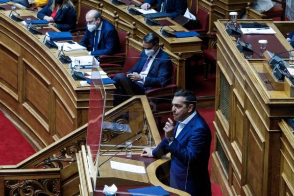 Μητσοτάκης σε Τσίπρα: Δεν είσαι Ανδρέας Παπανδρέου