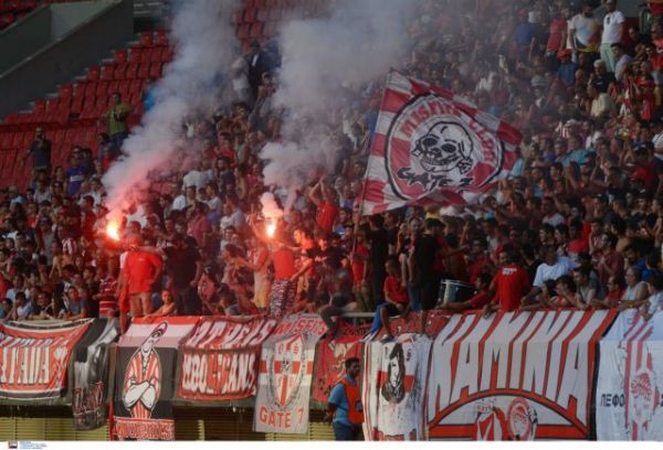 Προνόμια εμβολιασμένων: Επιστροφή φιλάθλων στα γήπεδα από τις 15 Ιουλίου