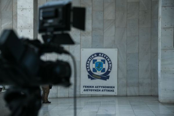 Έγκλημα στα Γλυκά Νερά: Η ανακοίνωση της ΕΛ.ΑΣ για τον σύζυγο της Καρολάιν