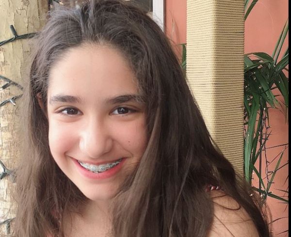 Αγαπάει τον Βιζυηνό και τον Άμλετ, κέρδισε σε Παγκόσμιο Λογοτεχνικό Διαγωνισμό για το 1821 και είναι μόλις 13 ετών