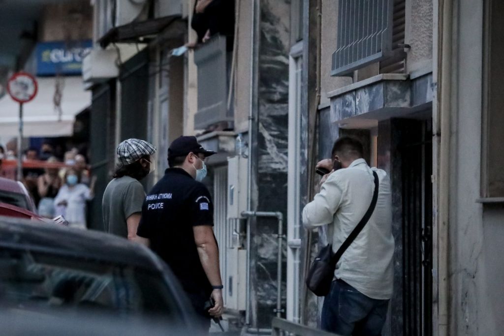 Πετράλωνα: Ο 35χρονος έκανε τον… επαίτη για να μην τον πιάσουν