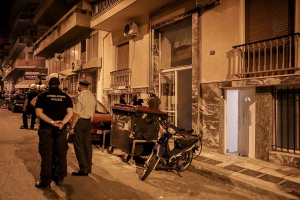 Πετράλωνα: Σοκάρουν οι μαρτυρίες για τον βιασμό καθαρίστριας – «Την άρπαξε από το ασανσέρ»