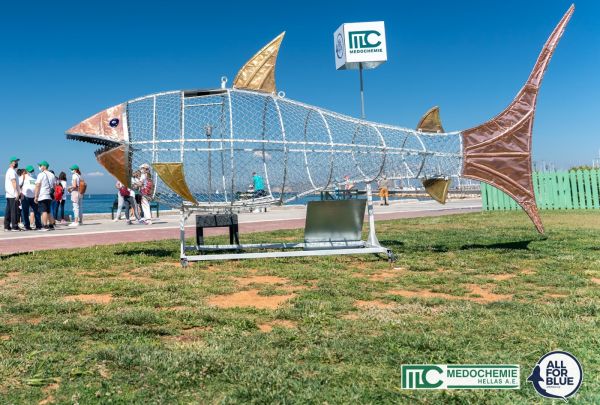 Περιβάλλον: Σάββας, ο «καρχαρίας» που τρώει πλαστικά στον Άλιμο