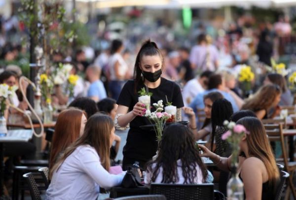 Ιταλία: 73 θάνατοι και 2.257 κρούσματα