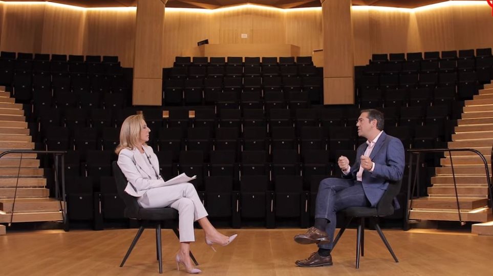 Τσίπρας σε Τρέμη: Ευτυχώς που καλέσατε εμένα για ποδαρικό