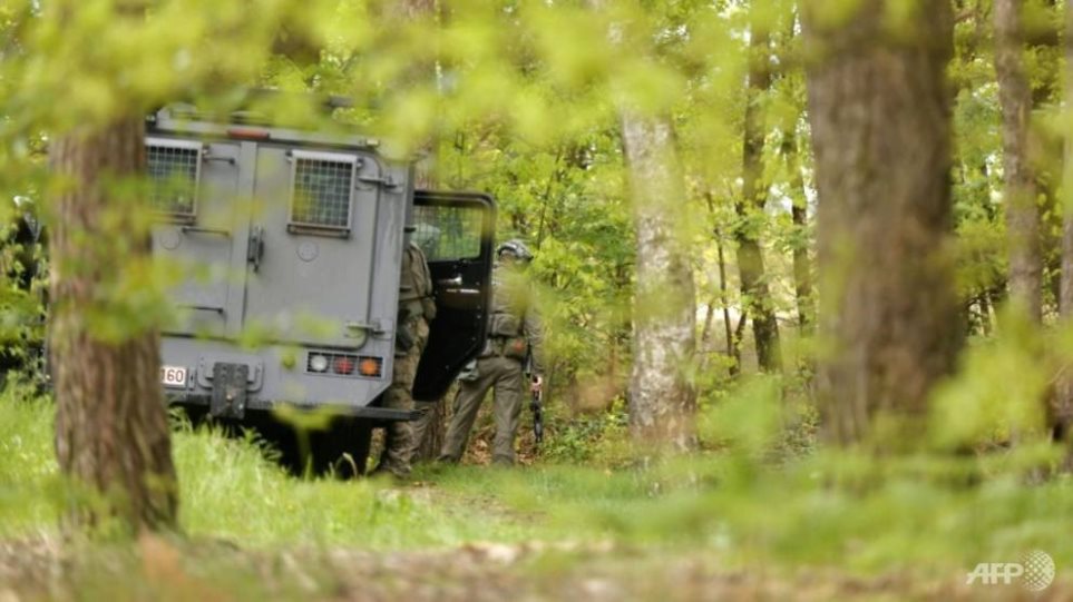 Βέλγιο: Βρέθηκε πτώμα σε δάσος – Εικάζεται πως ανήκει σε ύποπτο για τρομοκρατία στρατιωτικό