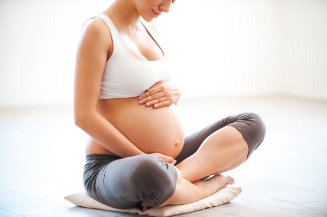 Ενδομήτριος θάνατος εμβρύου και κοροναϊός: Τέσσερα περιστατικά στην Ελλάδα – Ποιες έγκυες κινδυνεύουν περισσότερο