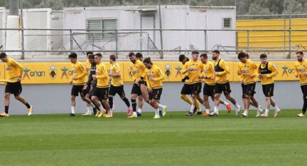 ΑΕΚ: Εμβολιάστηκε όλη η ομάδα εν όψει πρώτης προπόνησης