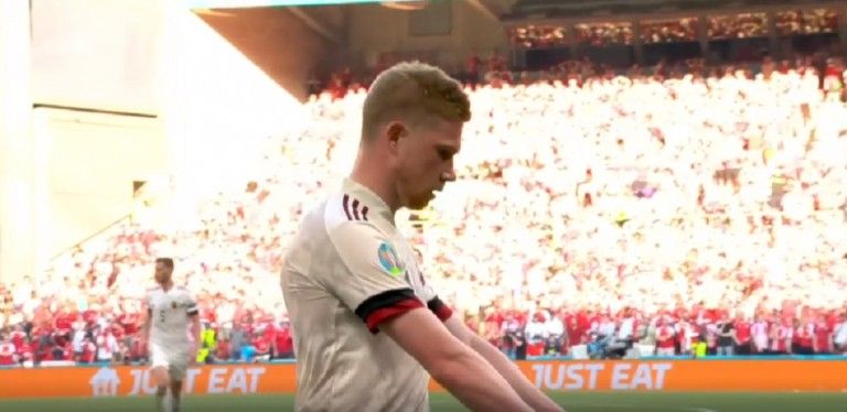 Δανία – Βέλγιο: Καταπληκτικό σουτ ο Ντε Μπρόινε για το 2-1