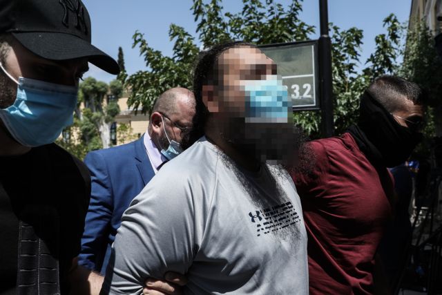 Μονή Πετράκη: Απολογείται ο 37χρονος συλληφθείς για την επίθεση με βιτριόλι σε μητροπολίτες