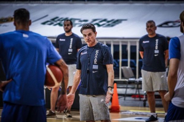 Τα «γαλλικά» του Πιτίνο σε τάιμ άουτ