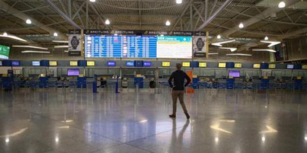 Τουρισμός: Η ελληνική «βαριά βιομηχανία» να προσελκύσει τον έλληνα τουρίστα