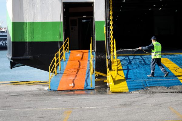 Seamens’ strike for Wed. ruled illegal