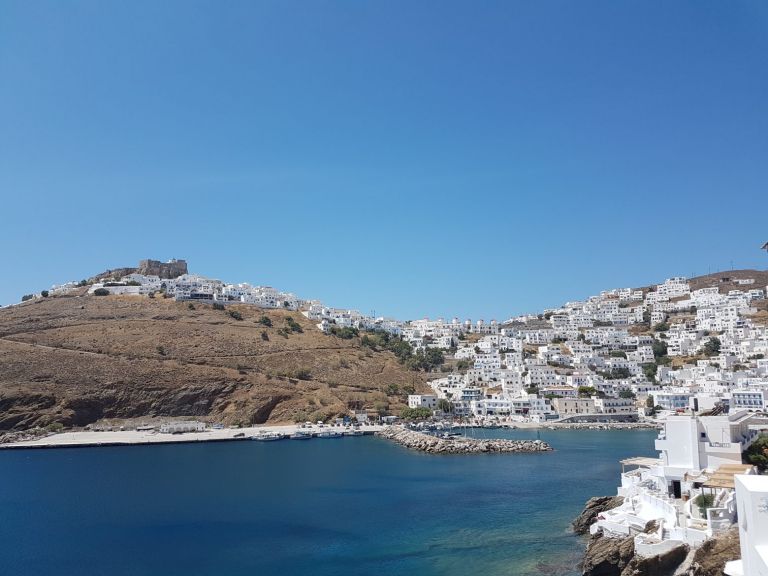 Αστυπάλαια: Και Δωδεκάνησα και Κυκλάδες